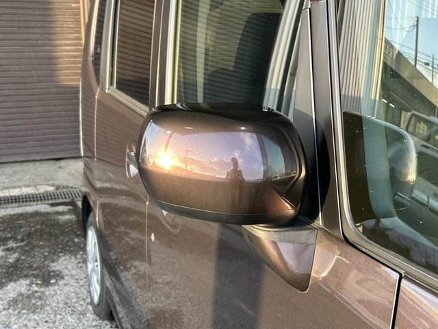 �y�x�����z���i�X�z���Ԃ������������܂��āA���ɗL�������܂��B�݌Ɏԗ��ɂȂ�܂��̂ŁA���񂲓s���̋X�������ɁA���ɗ��ĉ������B���X�\��������ƁA���ē����X���[�Y�ł��B