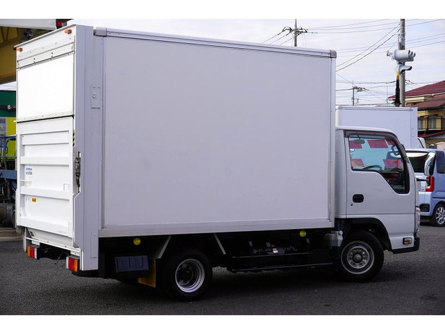 �o���E�g���b�N���A���݌�200��ȏ�!!���Ђ�HP�����񂲗����������Bhttp://www.vantruck.co.jp/index.htm