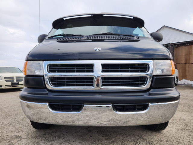 ���������H���s�ł͏d�󂳂��N���[�Y�R���g���[������������Ă���܂��B�A�N�Z���𓥂܂��ɐݒ肵�����x�ő��s���܂��B