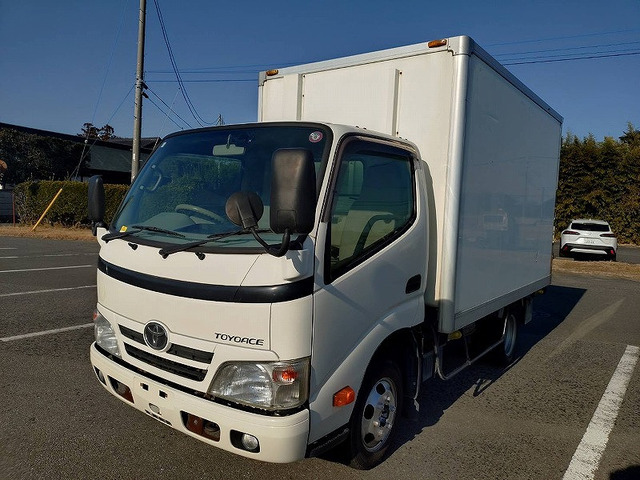トヨエース冷蔵冷凍車