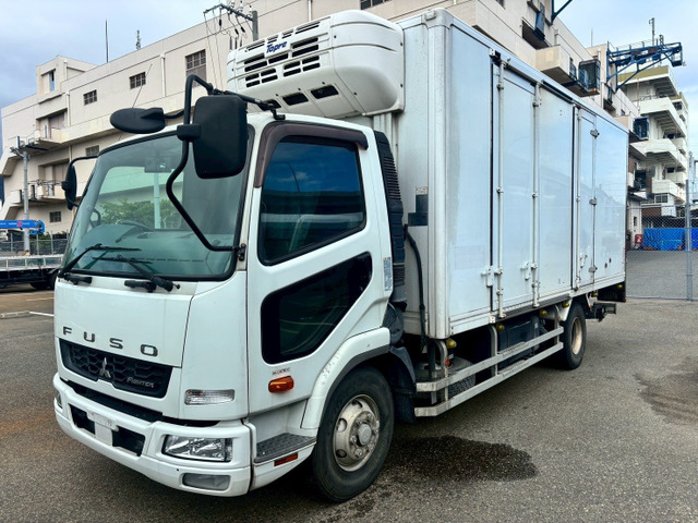 ファイター冷蔵冷凍車
