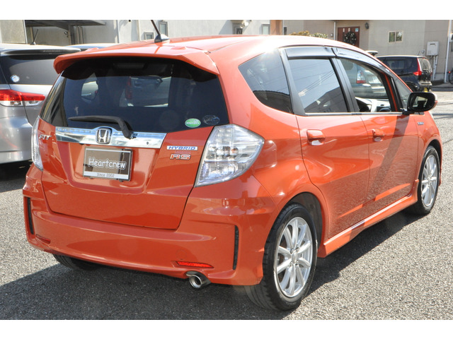 フィットハイブリッド1.5 RS