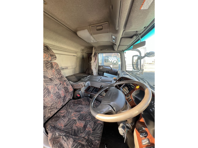 スーパーグレート