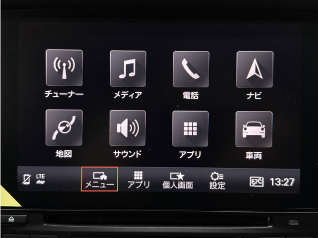 �^�b�`�p�l�����̗p����PCM(�|���V�F�R�~���j�P�[�V�����}�l�W�����g)HDD�i�r��AppleCarplay��u���[�g�D�[�X�Ȃǂ𓋍ڂ��Ă���܂��B�܂��ACD��DVD�����g�p���������܂��B