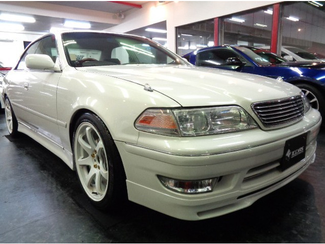 �z���C�g�p�[��M�J���[�����t���G�A��&7�X�|�[�N18�A���~&HID���C�g&FOG���C�g&NARDI�X�e�A�����O���h���X�A�b�v�d�l�Ԃł�