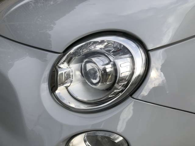 �Y��ȃv���W�F�N�^�[HID�w�b�h���C�g��