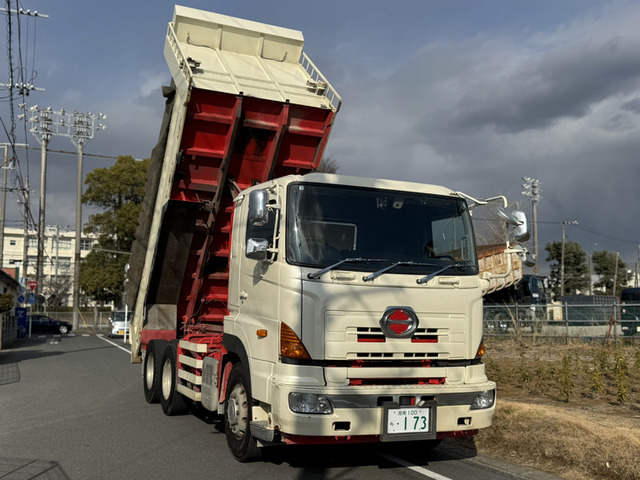 プロフィアダンプ