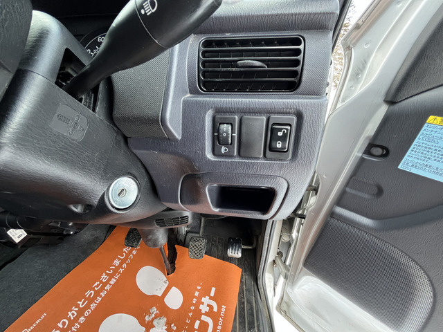 �w�b�h���C�g���x���C�U�[�w�b�h���C�g�E�W�����b�N