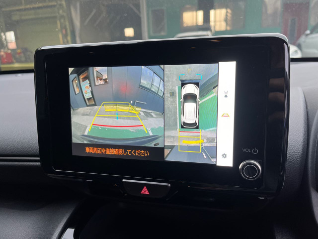 �N���}����󂩂猩���낵�Ă��邩�̂悤�ɁA�����I�Ɏ��͂̏󋵂�c���ł���S���ʌ^���j�^�[�B�����ꏊ�ł̒��Ԃł����͂��f���Ŋm�F�ł��܂�!