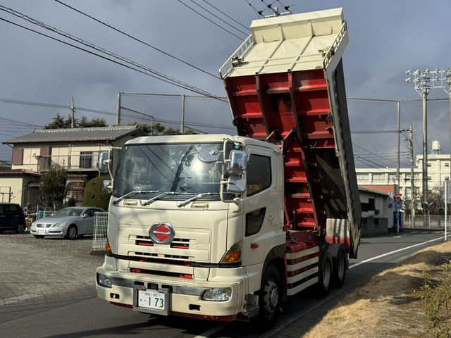 プロフィアダンプ