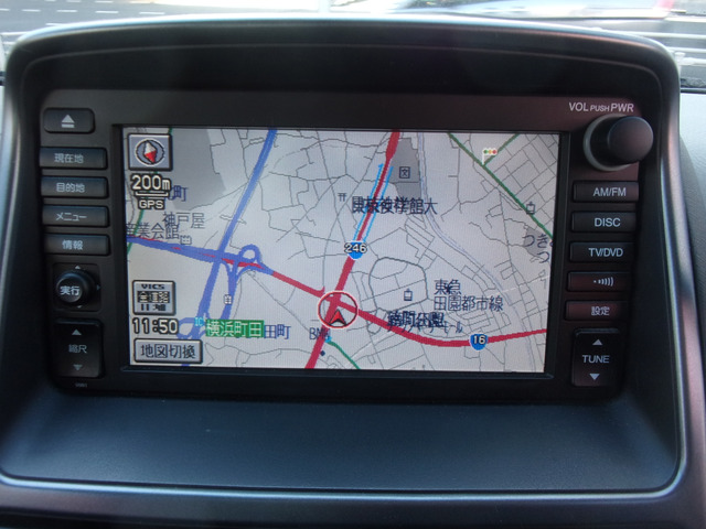 �z���_HDD�i�r�̓^�b�`�p�l�����B