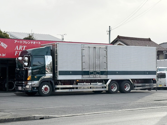 プロフィア冷凍冷蔵車