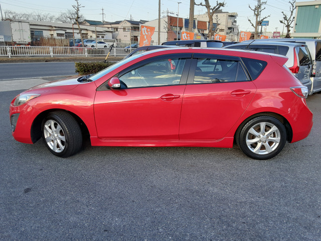 �����ԕی��������k���������B���X�͎O��Z�F�C��A���������j�b�Z�C���a���ۂ̑㗝�X�ł��B�ی��S��������̍ۂ͘A�g������Đv���ɂ��Ή��v���܂��B��ԁE�����^�J�[�����p�ӂł��܂��̂ł����S���������B