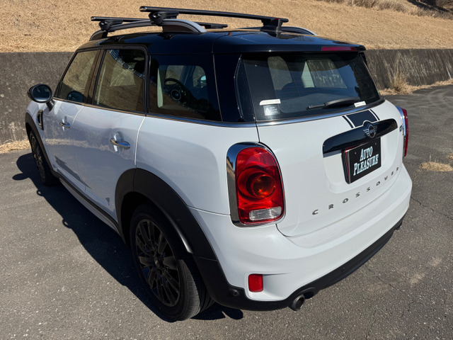 ミニクロスオーバークーパー SD オール4 4WD