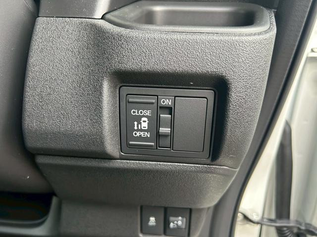 �Б��p���[�X���C�h�h�A�t�����^�]�Ȃ�����J�����܂�!