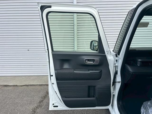 ����ȃh�A��