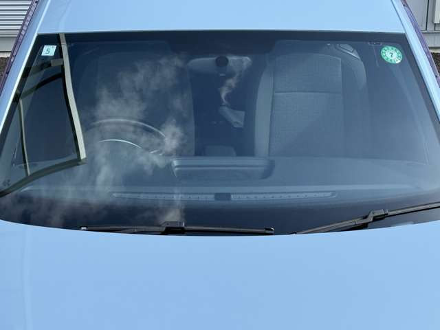 LED�w�b�h���C�g�̓f�U�C���������ł͂Ȃ���Ԃ̈��S���ɔ��Ɍ��ʂ𔭊����܂�!