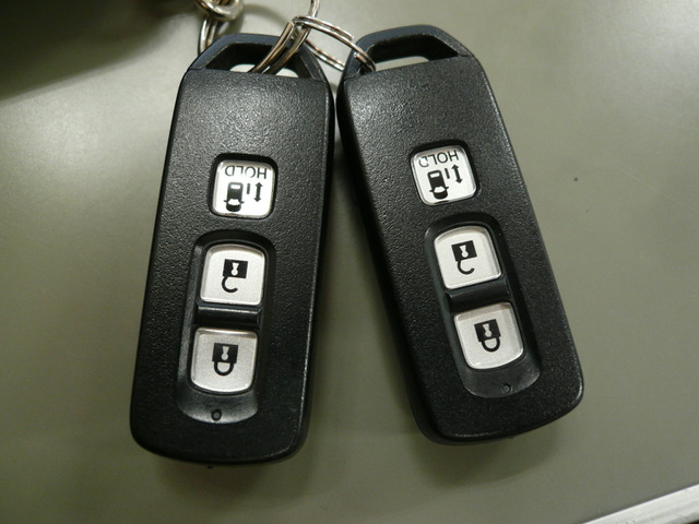 �����d���X���C�h�h�A�J�X�C�b�`�t���X�}�[�g�L�[?�����^�b�`�Ńh�A�̊J�E���̊J���߂��ł���̂Ŏg�����肪�����ł���!