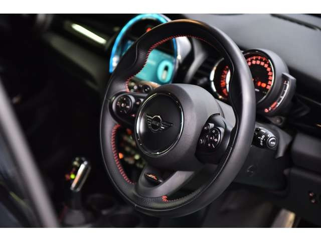 �y���i���Ԃ̂ݍ݌Ɂz���Ђł́A��ɐ��K�f�B�[���[����̃����I�[�i�[�ԁA���ЊǗ����[�U�[����ԁE����ԁA���Ћߗׂ̂��q�l����̒��ڔ���ԁA���ɂđ����]��4.5�_�ȏ�̍��i���ԗ���̔������Ē����Ă���܂��B