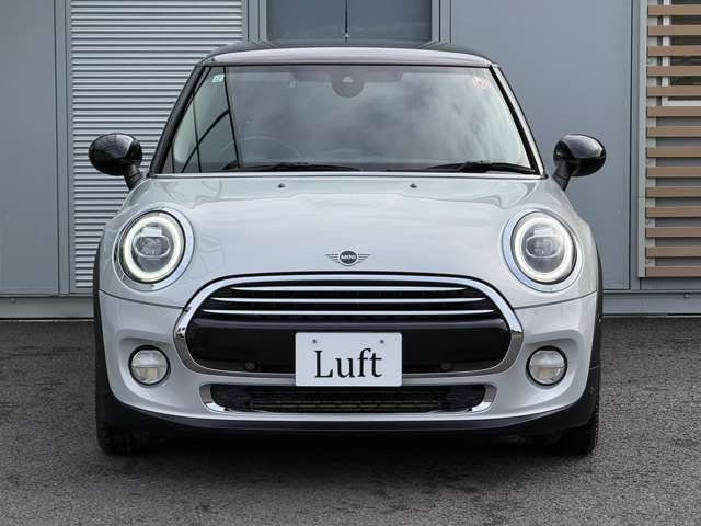 �{�f�B�J���[:�z���C�g�V���o�[!�j����킸�l�C�̍����J���[�ł�!