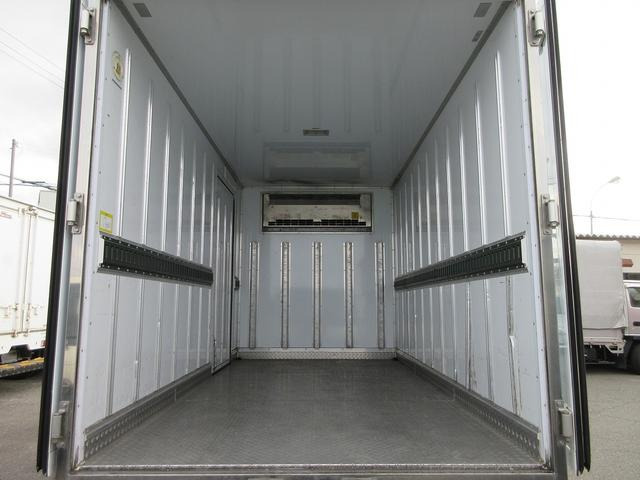 ���b�V���O���[��