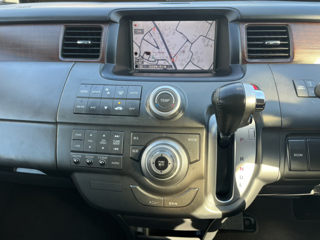 �В����猵�I�����ǎ��Ȏԗ�����葵���Ă���܂�