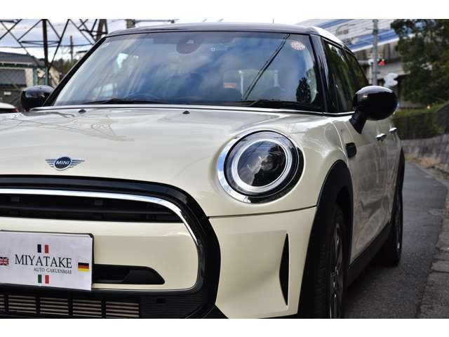 �y���Օi�����܂ށz�S�Ԃ�ΏۂɕK�v�ɉ����āA���Օi�����ꎮ�𑍊z�\�����i�Ɋ܂�ł���܂��B(�o�b�e���[�A�G���W���I�C���A�t�B���^�[�ށA���C�p�[�S���A�G�A�R���t�B���^�[�A�h���C�u�x���g�A�u���[�L�p�b�g)