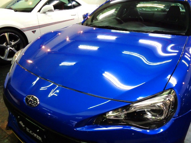 �ۊǏ󋵂��悭����̂���WR�u���[�p�[���J���[�̃{�f�B&�������̍����N���A�w�b�h���C�g�ł��C������F�o���p�[�E�p�ނ�t�����̌y���Ȃ��̂��Y��ɕ�C���ꑖ�s�Ɏx��̂Ȃ����̂ł�