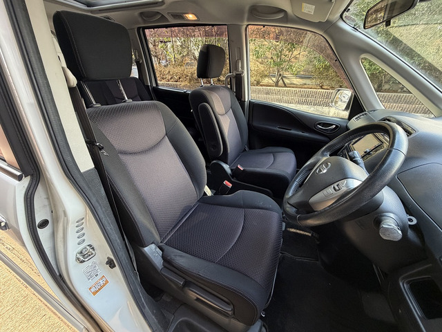 セレナ2.0 ハイウェイスター Vセレクション