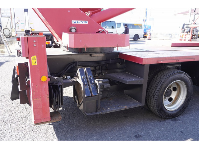 �V�Ԓ����������Ă���܂��B���g�p�̎ԂȂǂ����Ŕ[���������g���b�N����������u���Ă���܂��̂ł������������B