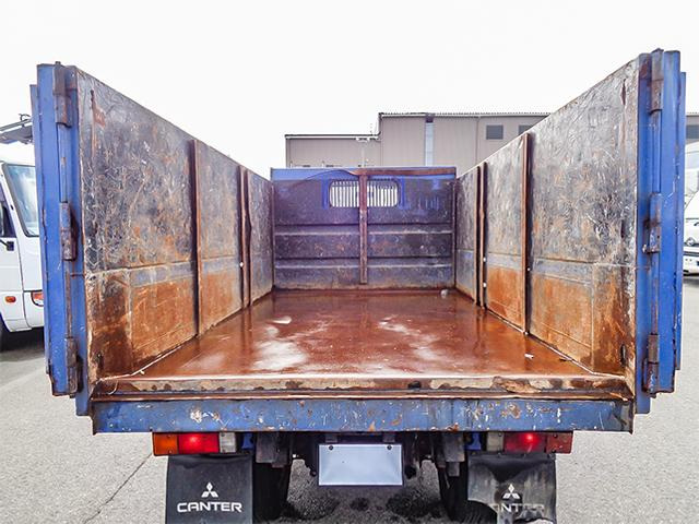 キャンターダンプ