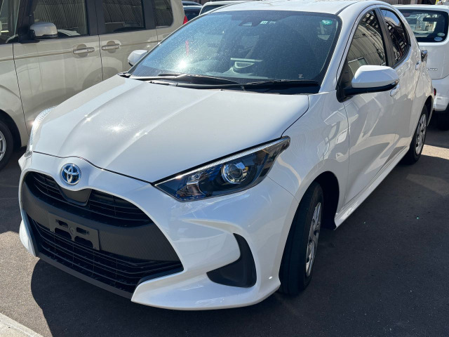 ヤリス1.5 ハイブリッド X