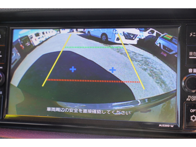 �o�b�N�J����