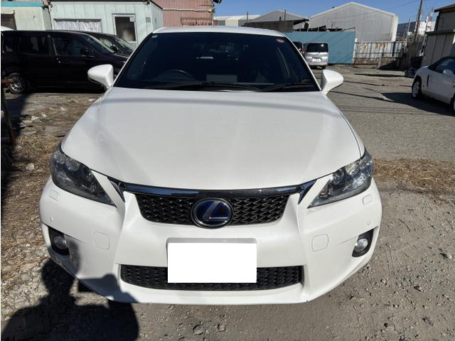 CT200h Fスポーツ