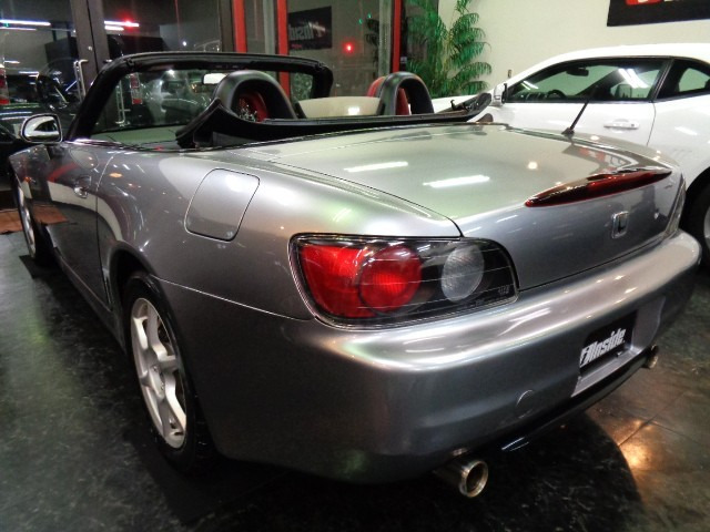 �V���o�[�X�g�[�����^���b�N�J���[&�d���I�[�v���u���b�NTOP&�K���X�X�N���[���y&�R���r���b�h���U�[�V�[�g�C���e���A&��p���U�[�X�e�A�����O���I���W�i���X�^�C�����ۂ���Ă���܂�