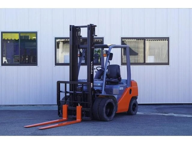 トヨタL&amp;Fエンジンフォークリフト
