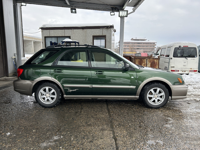 �y�x�����z���i�X�z���Ԃ������������܂��āA���ɗL�������܂��B�݌Ɏԗ��ɂȂ�܂��̂ŁA���񂲓s���̋X�������ɁA���ɗ��ĉ������B���X�\��������ƁA���ē����X���[�Y�ł��B