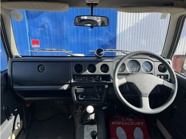 H9�N�� �X�Y�L �W���j�[ JA22W�^�����h�x���`���[�����ɂ��܂����B�O���I�[���y���ԗ��Ń{�f�B���t�g������Ă���A�E�g�h�A�Ɏ������d�l�ɂȂ��Ă���܂��B���C�y�ɂ��₢���킹�������B