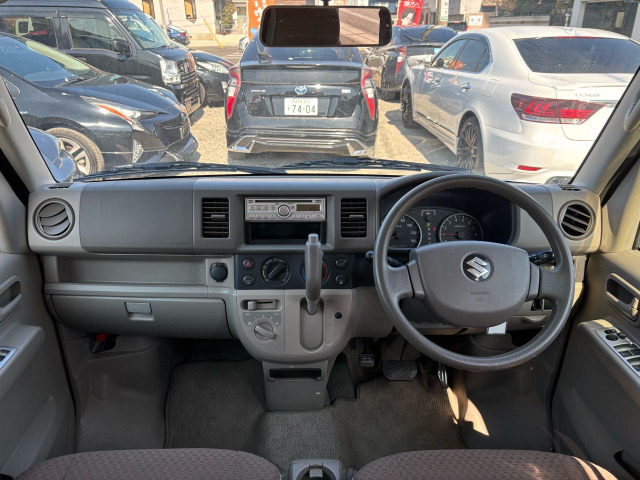 �A�C�|�C���g�������A���Ɍ����炵�̗ǂ��R�b�N�s�b�g�̓����O�h���C�u�ɍœK�B��x�������a�݂��ł��B