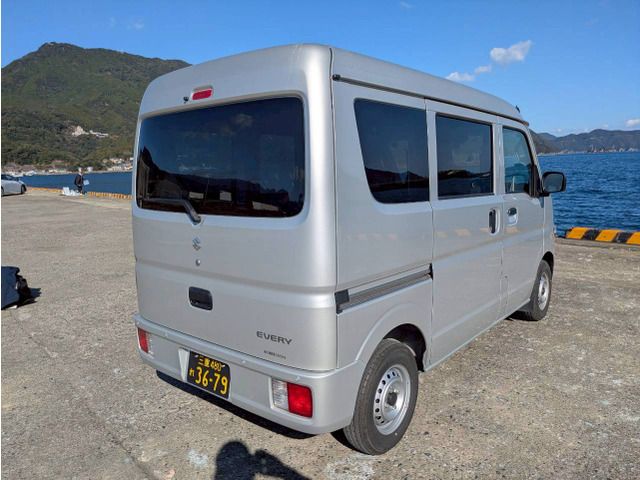 提携整備・板金工場が御座いますので、安心してお買い求めいただけます。