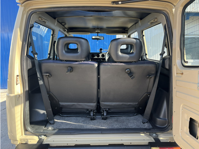 ���Q�b�W�X�y�[�X�͌����čL���͖����̂ŃV�[�g�A�����W�ŃX�y�[�X���m�ۂ���`�ɂȂ�܂��B�Z�J���h�V�[�g��|���Ό��\�X�y�[�X���o����̂ŕ��i�����ł���薳�����g�������܂��B