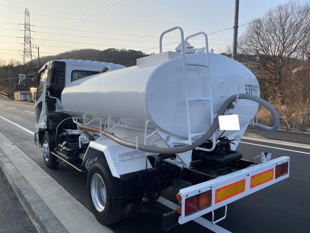 ファイター散水車