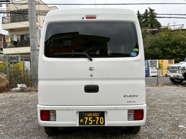 ��g�����E���H�ꂪ������܂��̂ŁA���S���Ă��������߂��������܂��B