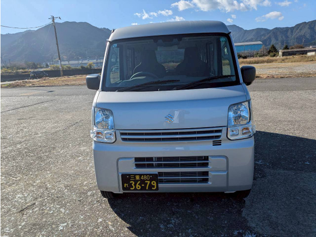 リースも可能です。月額42,500円〜(税別/任意保険付プラン)