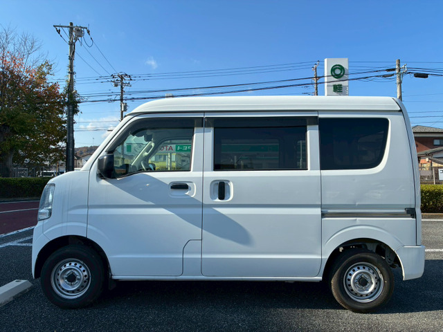 高年式・低走行の車両も多数ご用意しております!