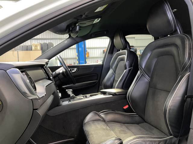 ���C�ӕی����t�@�C�i���V�����v�����i�[�̎��i���������A�h�o�C�U�[�����J�ɂ��ē������Ă��������܂��B