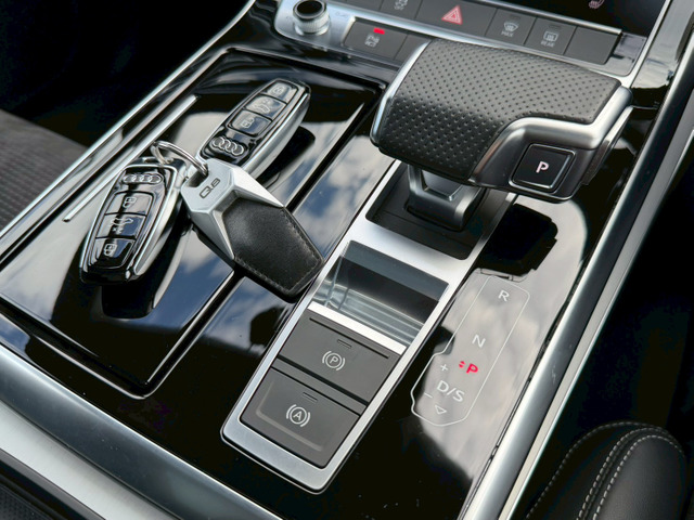 �ۏؔ̔��\�ł�!�G���W���A�~�b�V������ۏ؂���ቿ�i�ۏ؂���300���ʂ̍L�͈͂̎ԗ��ۏ؂����t���ł��܂��B�ۏ؊��Ԃ͔��N����3�N�܂�!�N���⑖�s�����ŋ��z���ς�肨�t���ł��Ȃ��ԗ����������܂��B