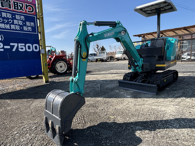 コベルコ油圧ショベル