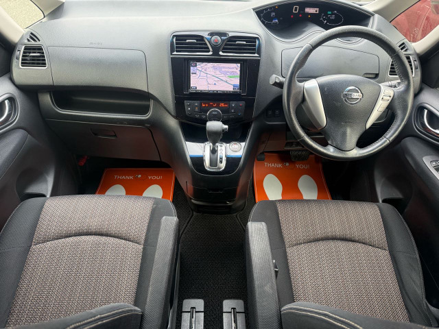 セレナ2.0 ハイウェイスター S-HYBRID Vセレクション