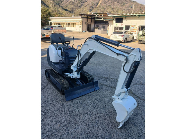 コベルコ油圧ショベル